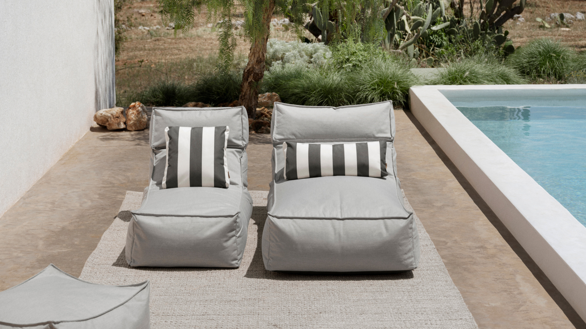 Blomus STAY Serie – Stilvolle Outdoor-Loungemöbel für Garten und Terrasse