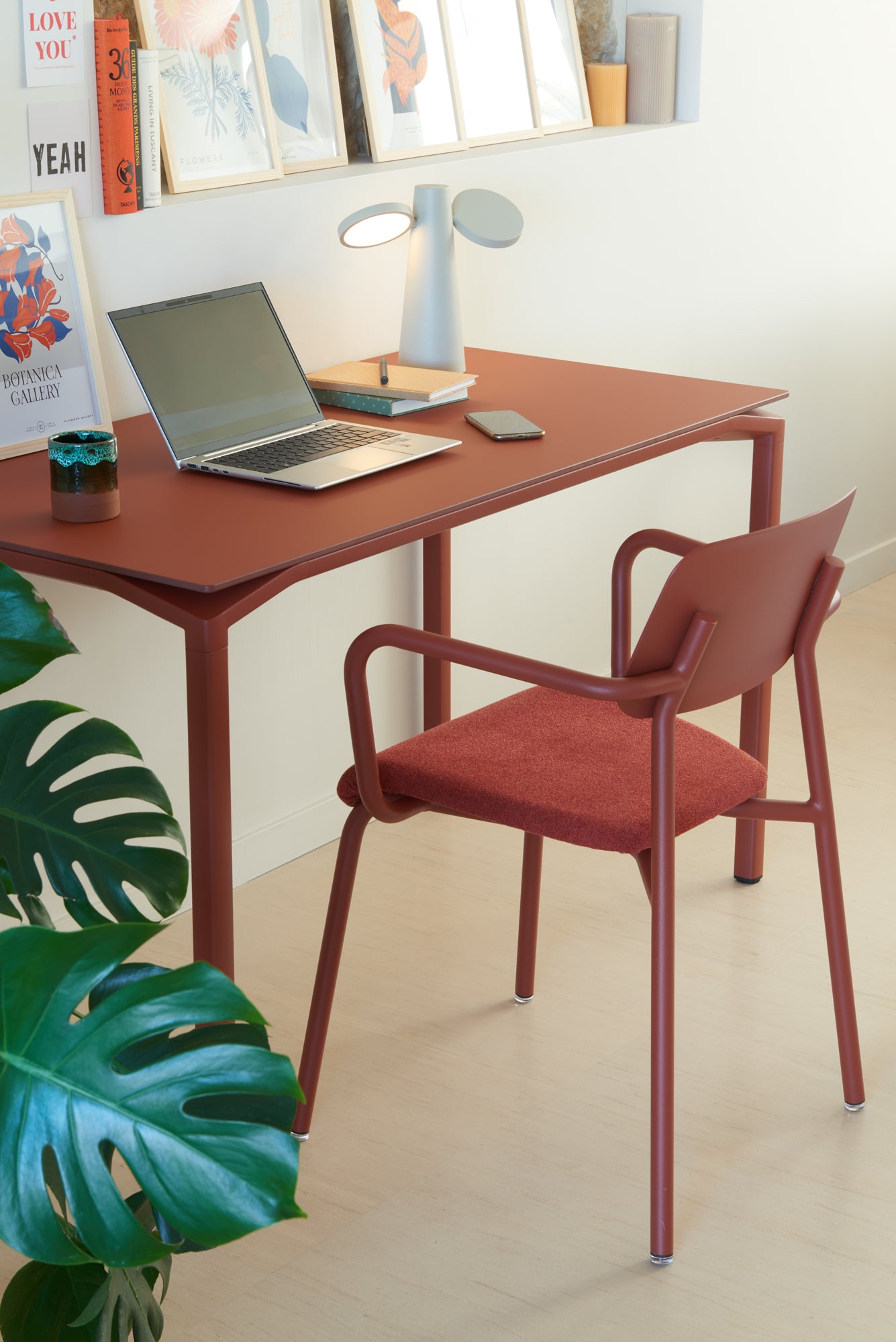 Sessel "Studie" mit Stoffbezug