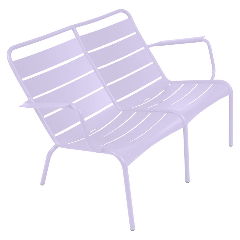 Fermob Luxembourg tiefer Sessel – rosa Gartenbank im modernen Design aus pulverbeschichtetem Aluminium für zwei Personen, wetterfest und stilvoll für Terrasse oder Balkon