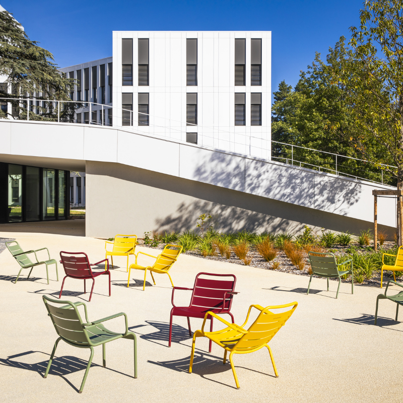 Tiefer Sessel "Luxembourg"