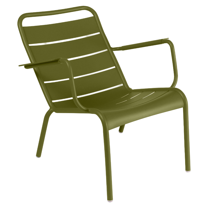 Pesto Fermob Luxembourg tiefer Sessel in Pesto Farbe – bequemer Loungestuhl aus Aluminium mit Armlehnen, wetterfest und ideal für stilvolle Outdoor-Bereiche