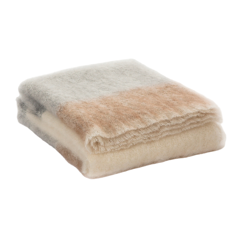 Mohair Dreams Decke Braun Hellgrau Taupe Gefaltet