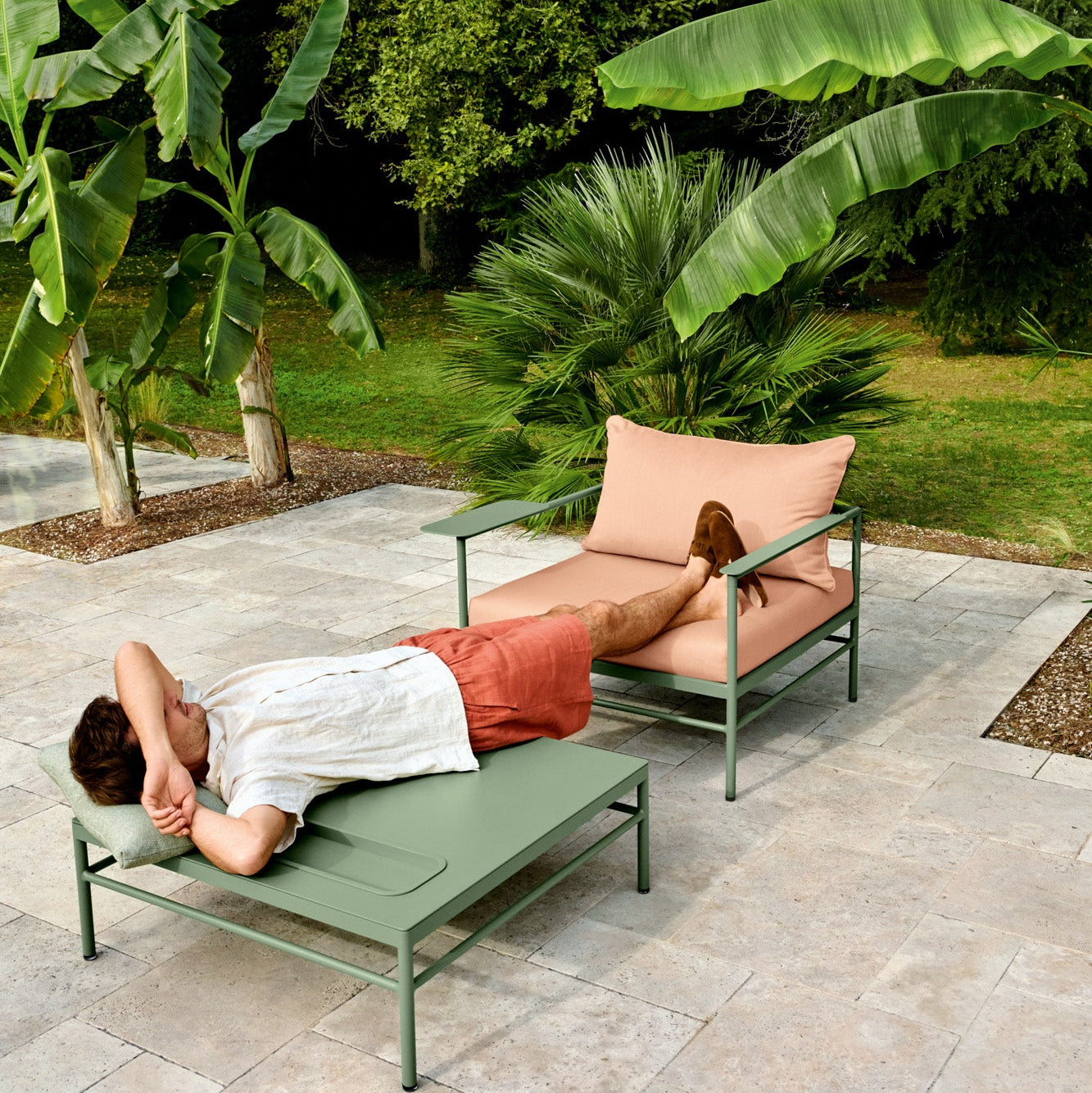 Tiefer Sessel "Rivage"