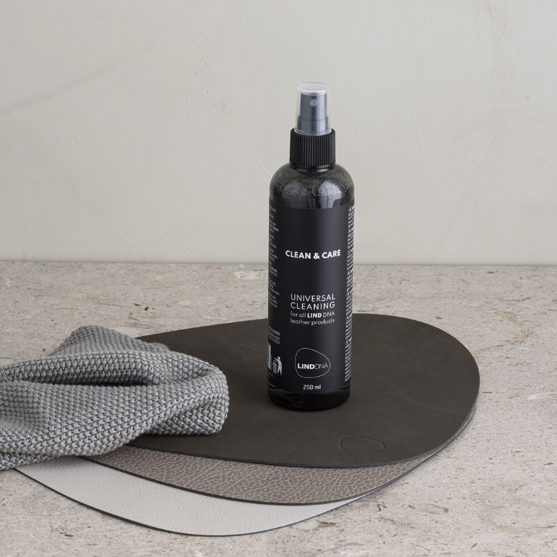 Reinigungsmittel "Clean & Care" für Tischsets aus recyceltem Leder
