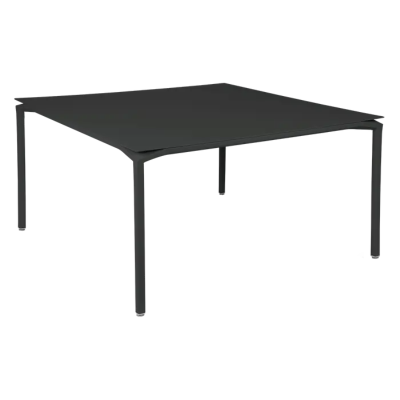 Tisch Calvi 140x140cm in Lakritze