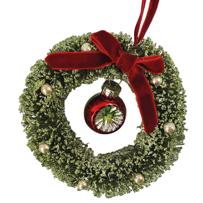Zierkranz aus Kunststoff mit roter Schlaufe und roter Weihnachtskugel