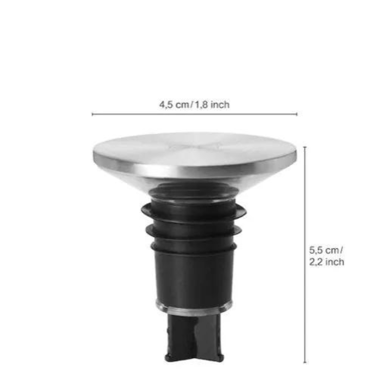 Format des Ausgießers Durchmesser 4,5cm und Höhe 5,5cm