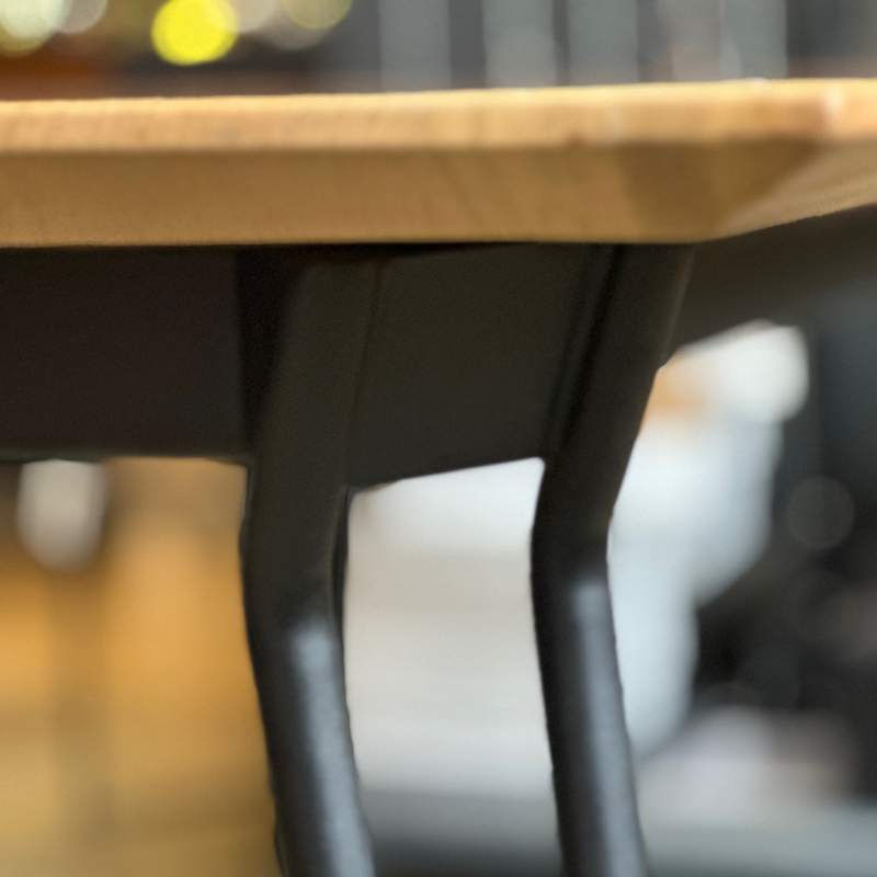 Ausstellungsstück - Tisch "Slope" 165x90 cm - Teak Platte / Gestell Graumetallic