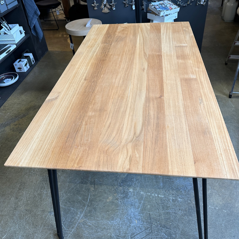 Ausstellungsstück - Tisch "Slope" 165x90 cm - Teak Platte / Gestell Graumetallic