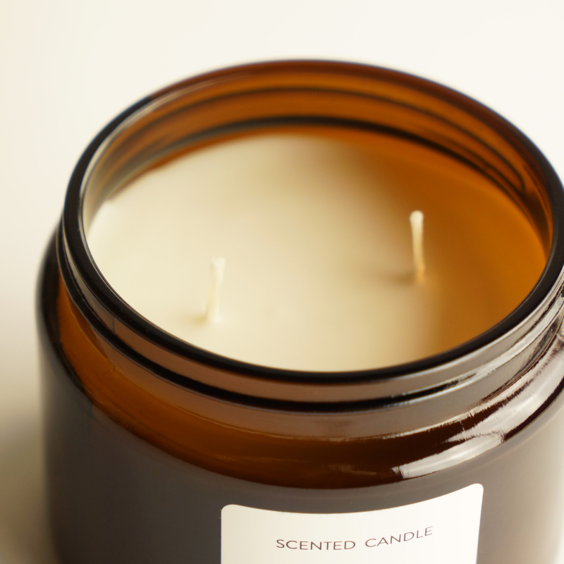 Duftkerze "ICONIC" - Blossom Tonka