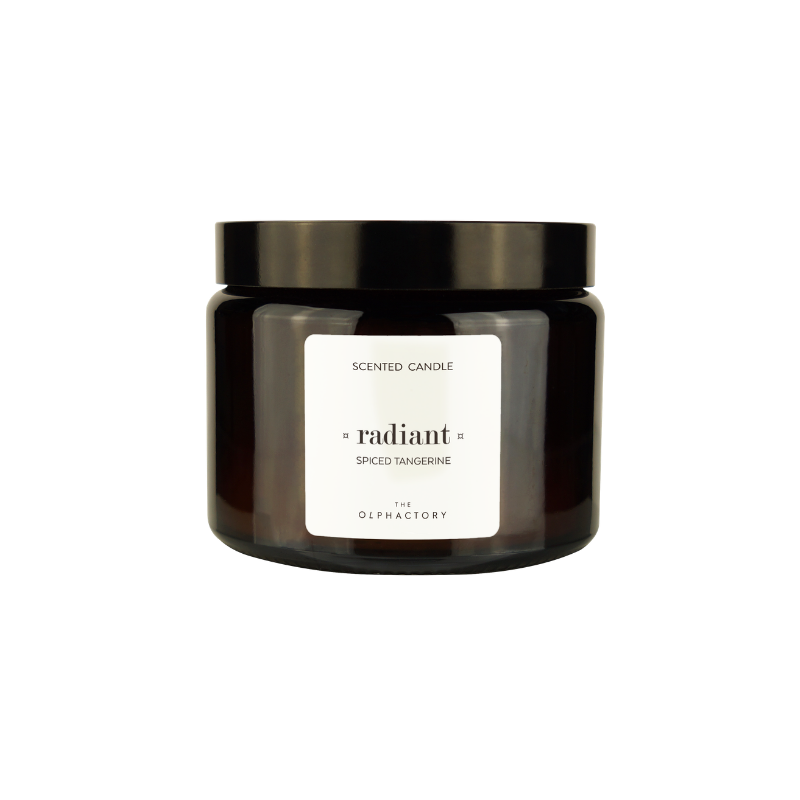 Duftkerze "RADIANT" Spiced Tangerine von The Olphactory im Glas mit Deckel – 360 g, fruchtig-würziger Duft mit Mandarine und Gewürzen