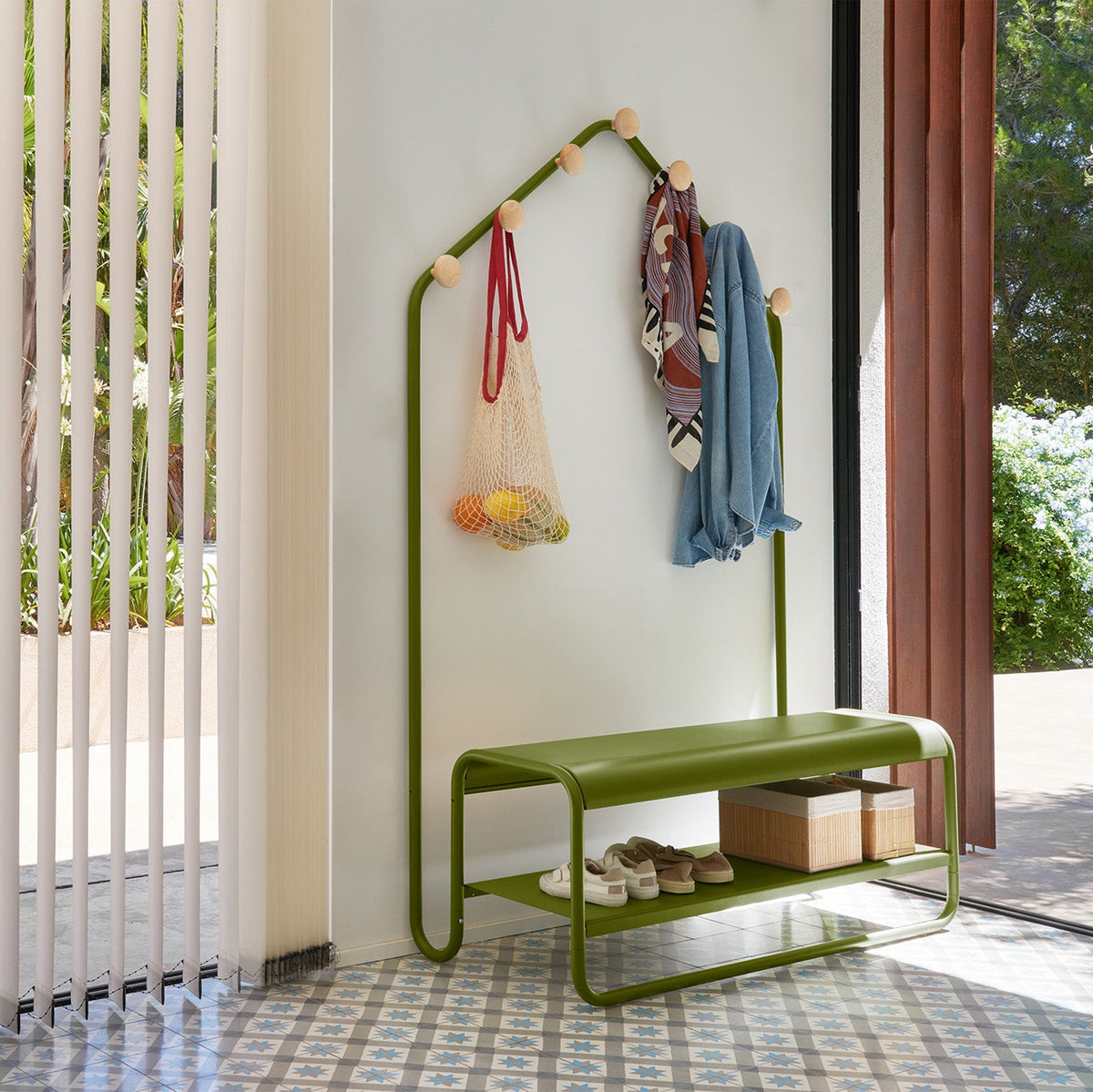 Garderobe "Funambule" mit Bank