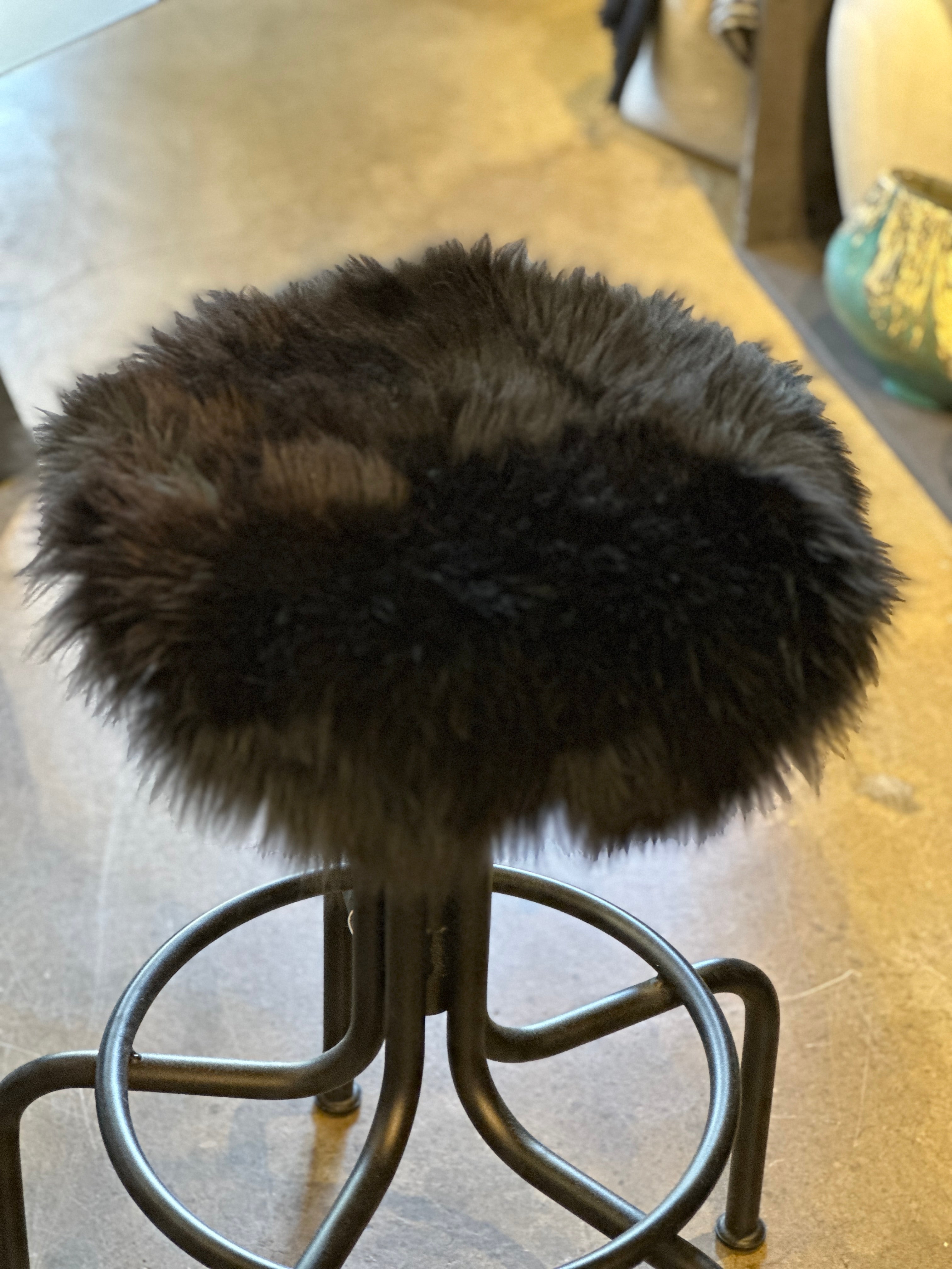 Lammfell Sitzkissen "Rund" - Schwarz