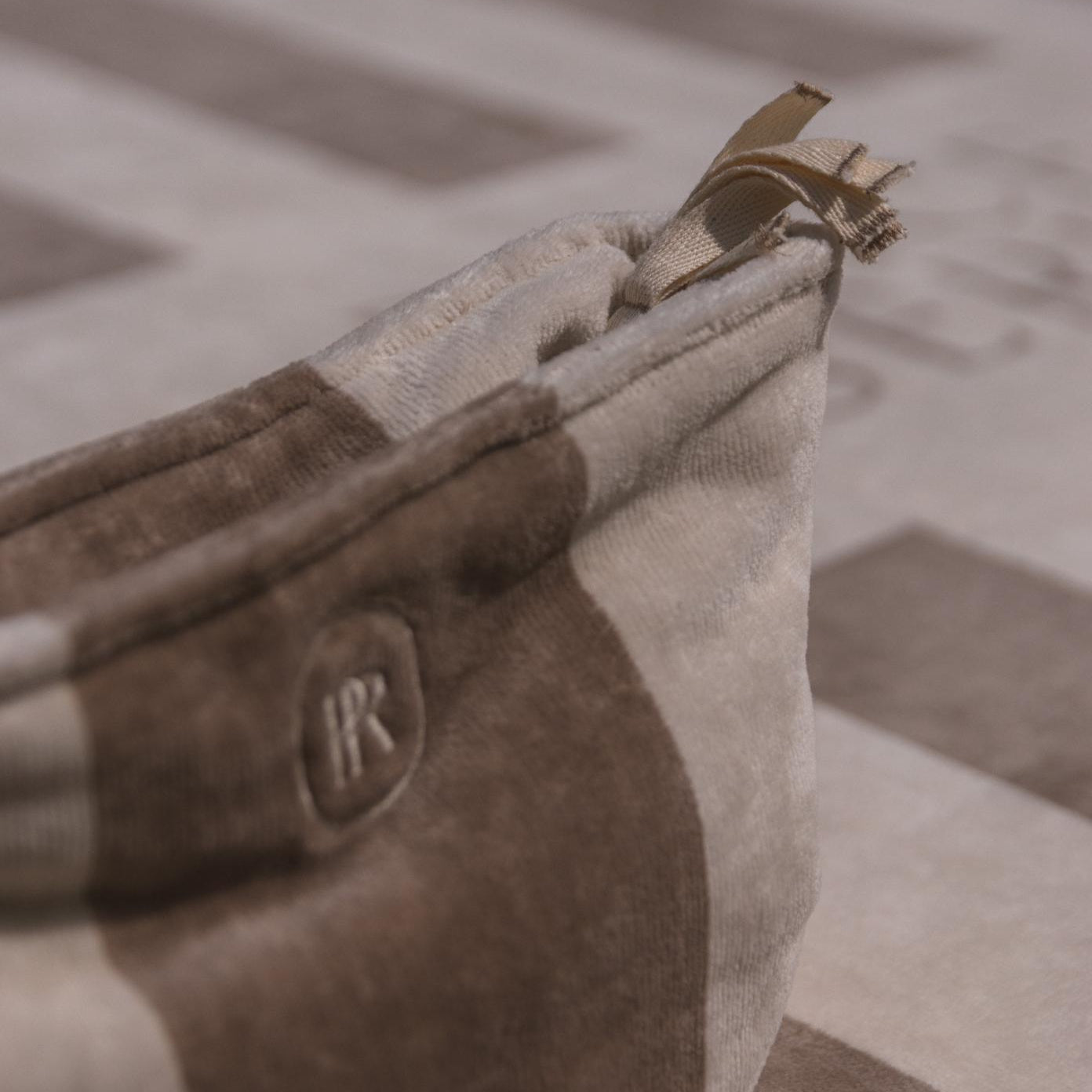 Kosmetiktasche "PLACE RESERVEE"