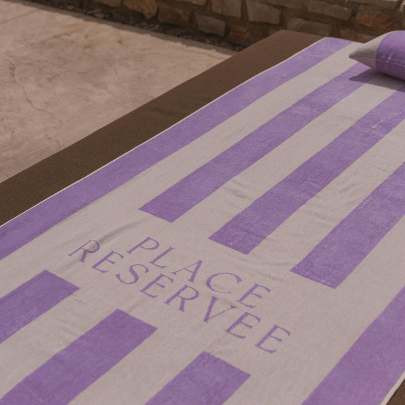Strandhandtuch "PLACE RESERVEE" - 100x200cm