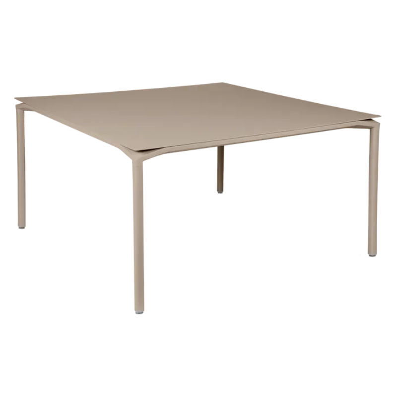 Tisch Calvi 140x140cm in Muskat