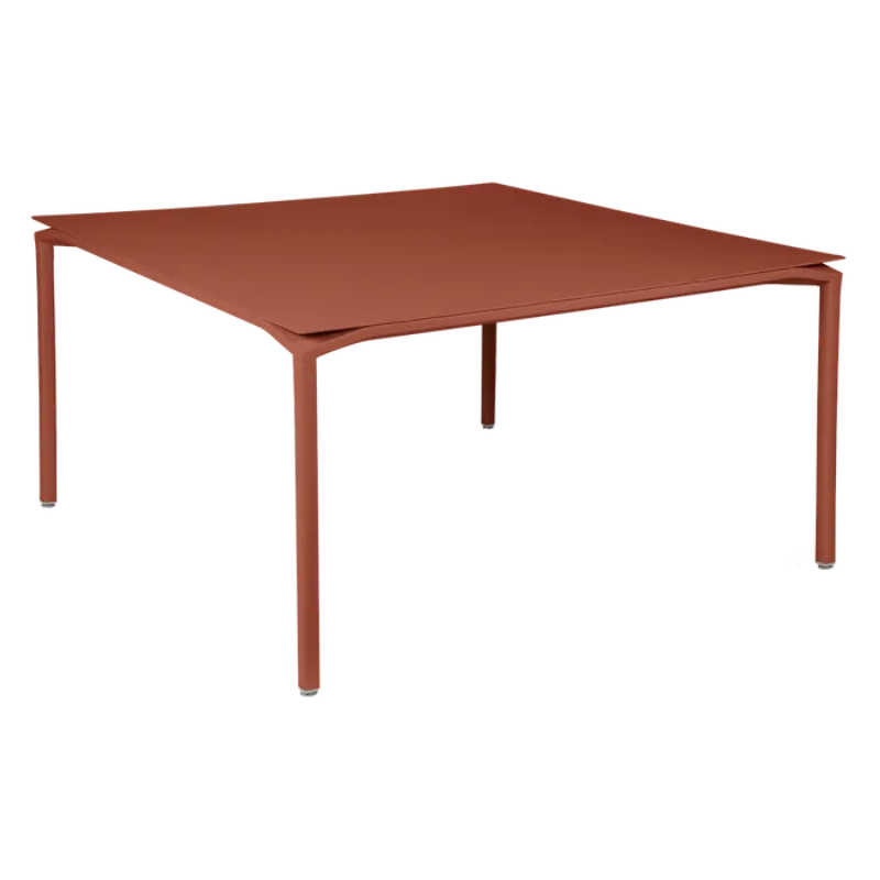 Tisch Calvi 140x140cm in Ockerrot
