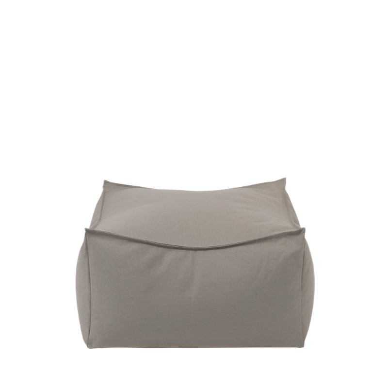 Outdoor Hocker Stay von Blomus inklusive gratis Schutzhülle in der Farbe Earth mit dem Format 60cm auf 60cm